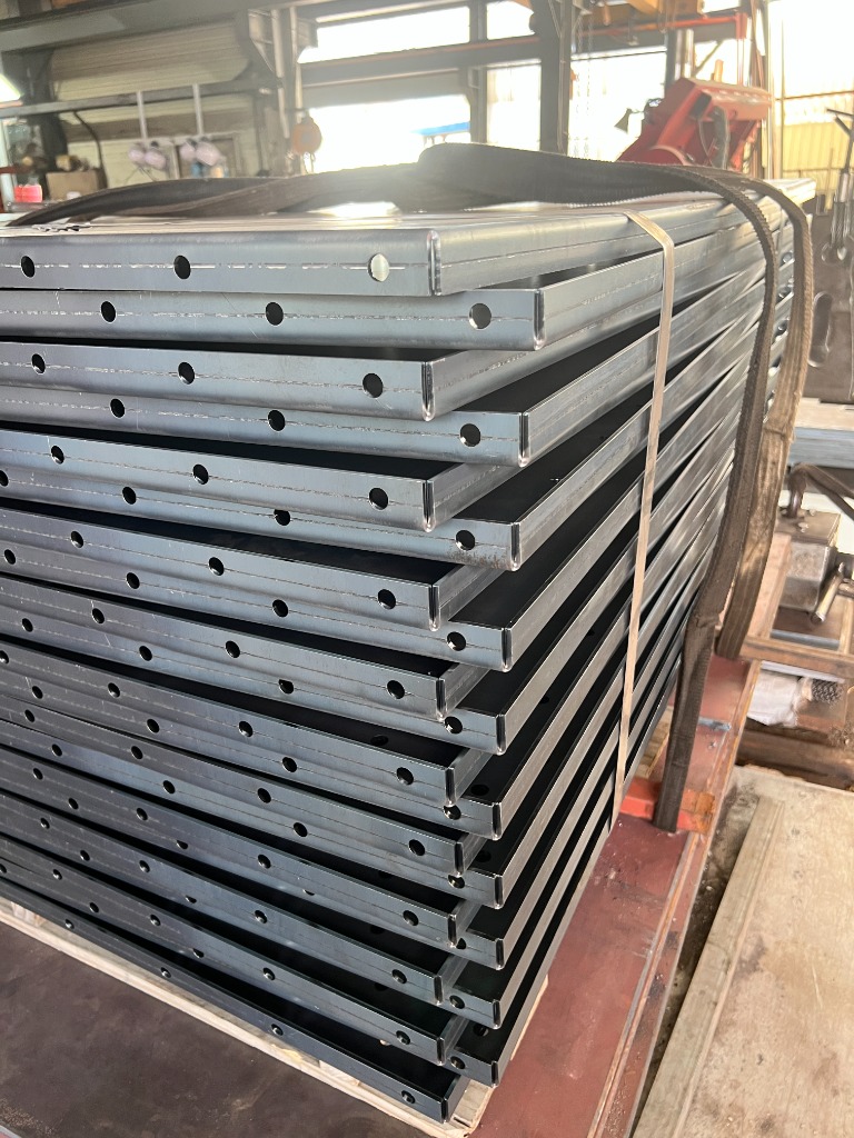 정밀 절곡 프레임 적재